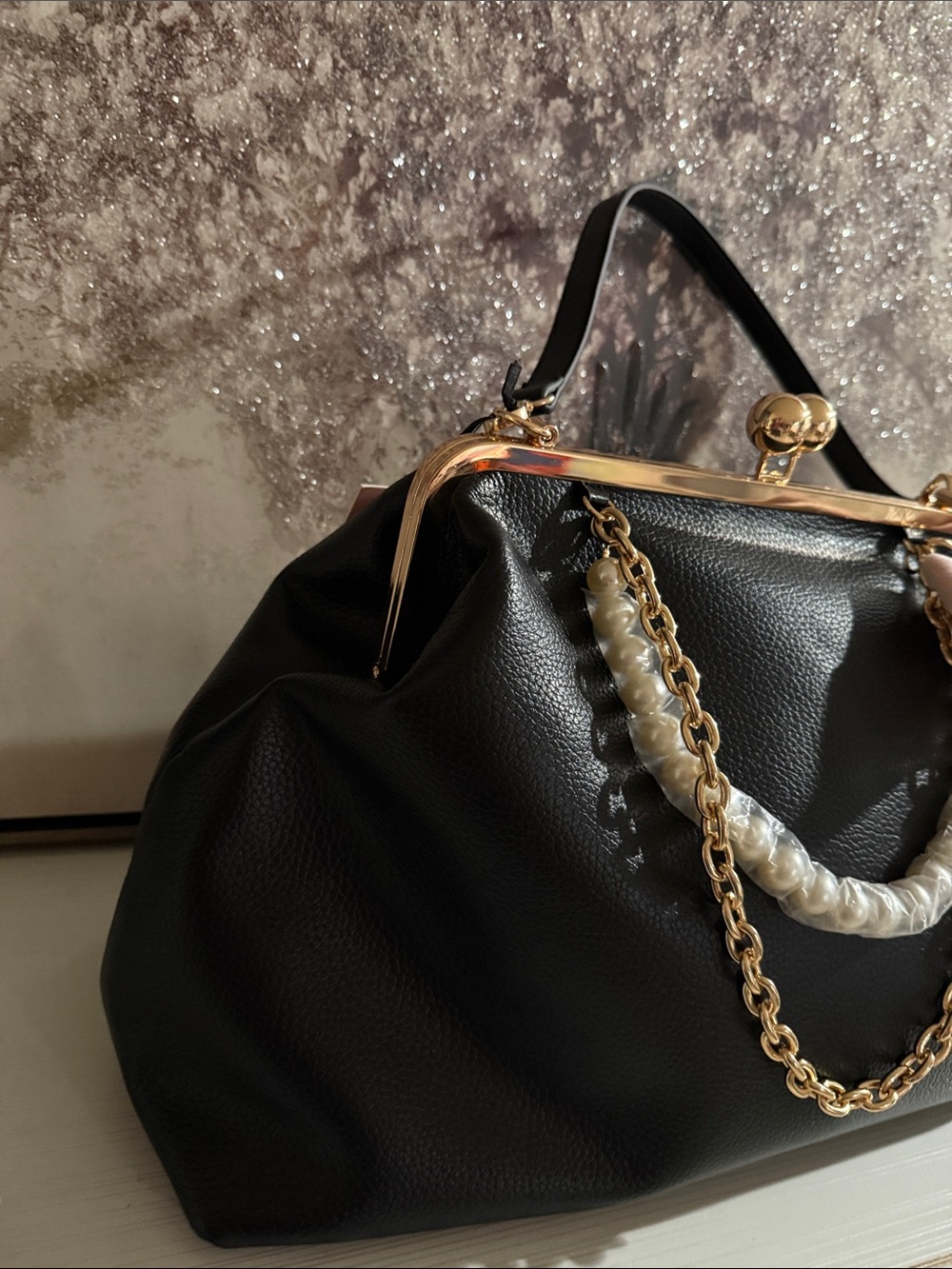 Juicy Couture kisslock handbag w/a prominent blush pink bow and pearl charm.$108 - Picture 4 of 10